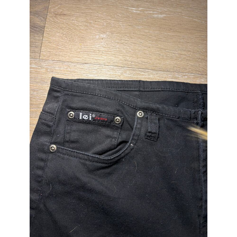 l.e.i capris - Picture 2 of 7